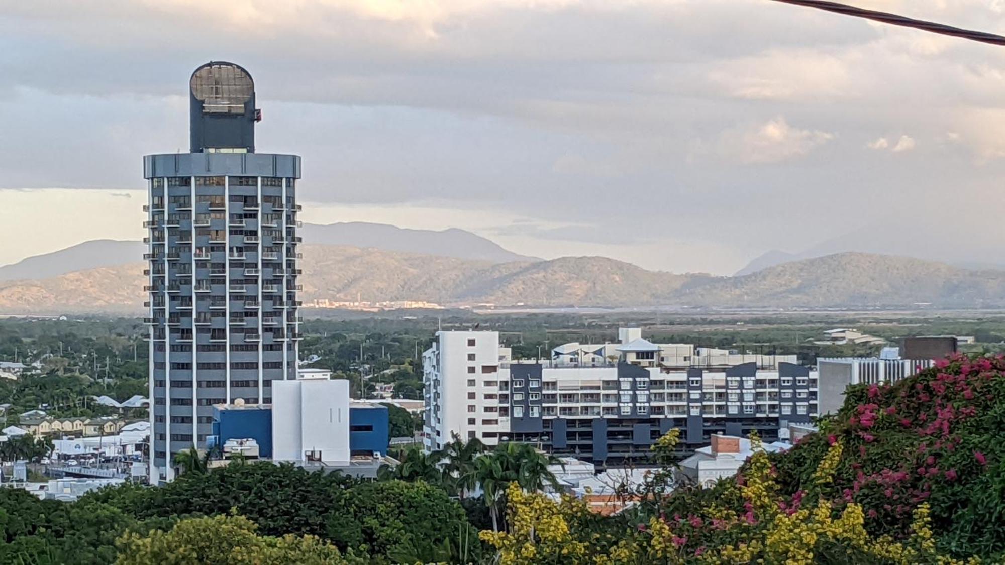 Classic Queenslander Suite Townsville Zewnętrze zdjęcie